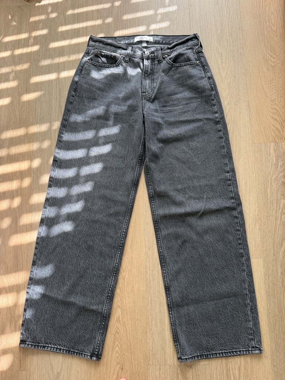 Abercrombie & Fitch Ultimate Loose Low Rise Jeans